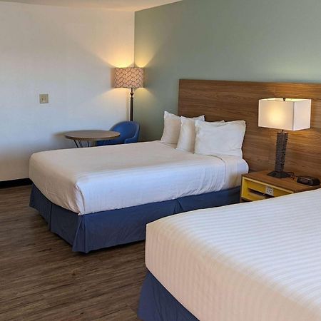 Days Inn By Wyndham Lake Havasu Lake Havasu City Exterior photo