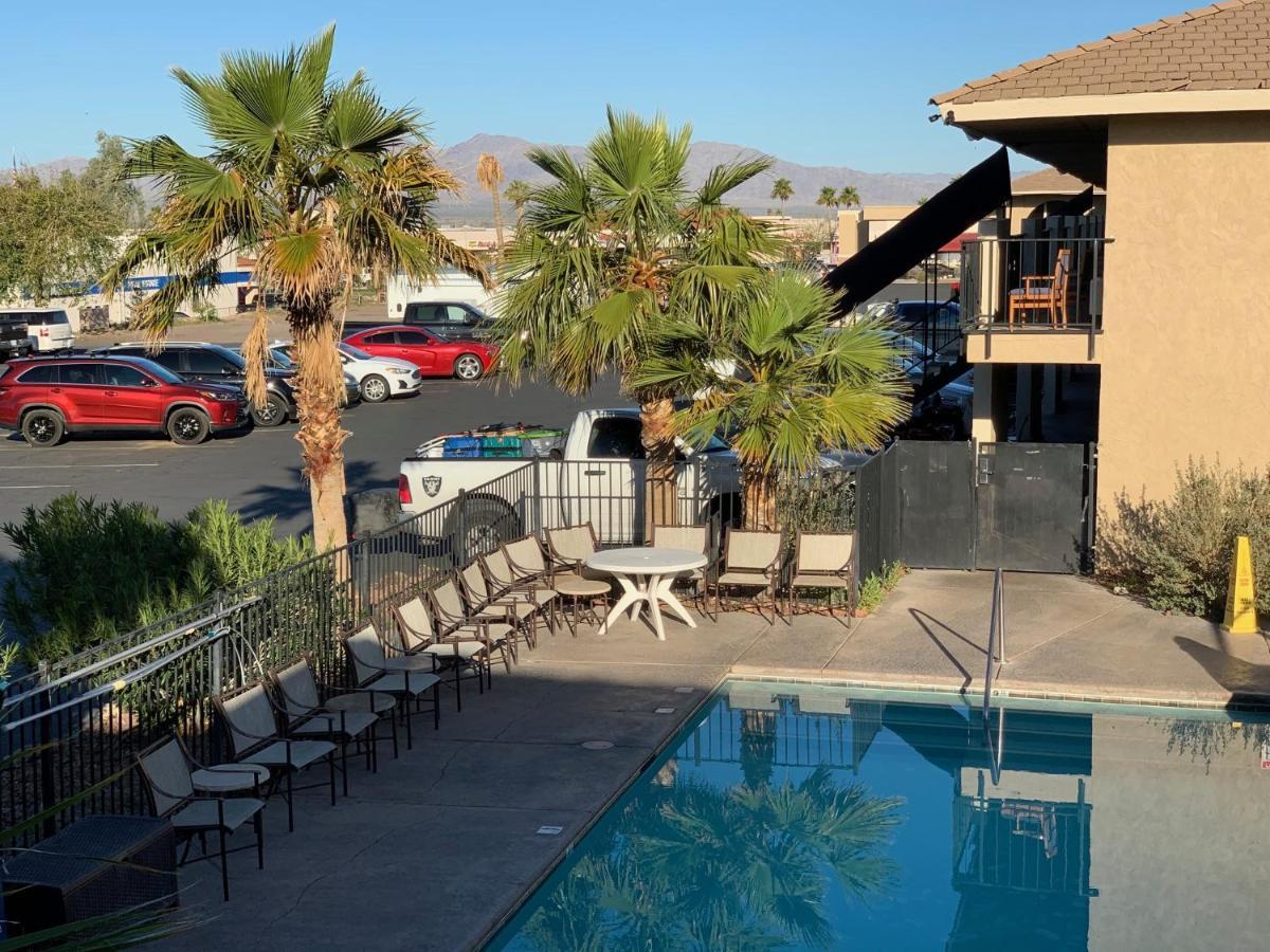 Days Inn By Wyndham Lake Havasu Lake Havasu City Exterior photo