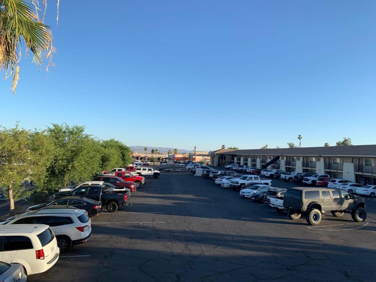 Days Inn By Wyndham Lake Havasu Lake Havasu City Exterior photo