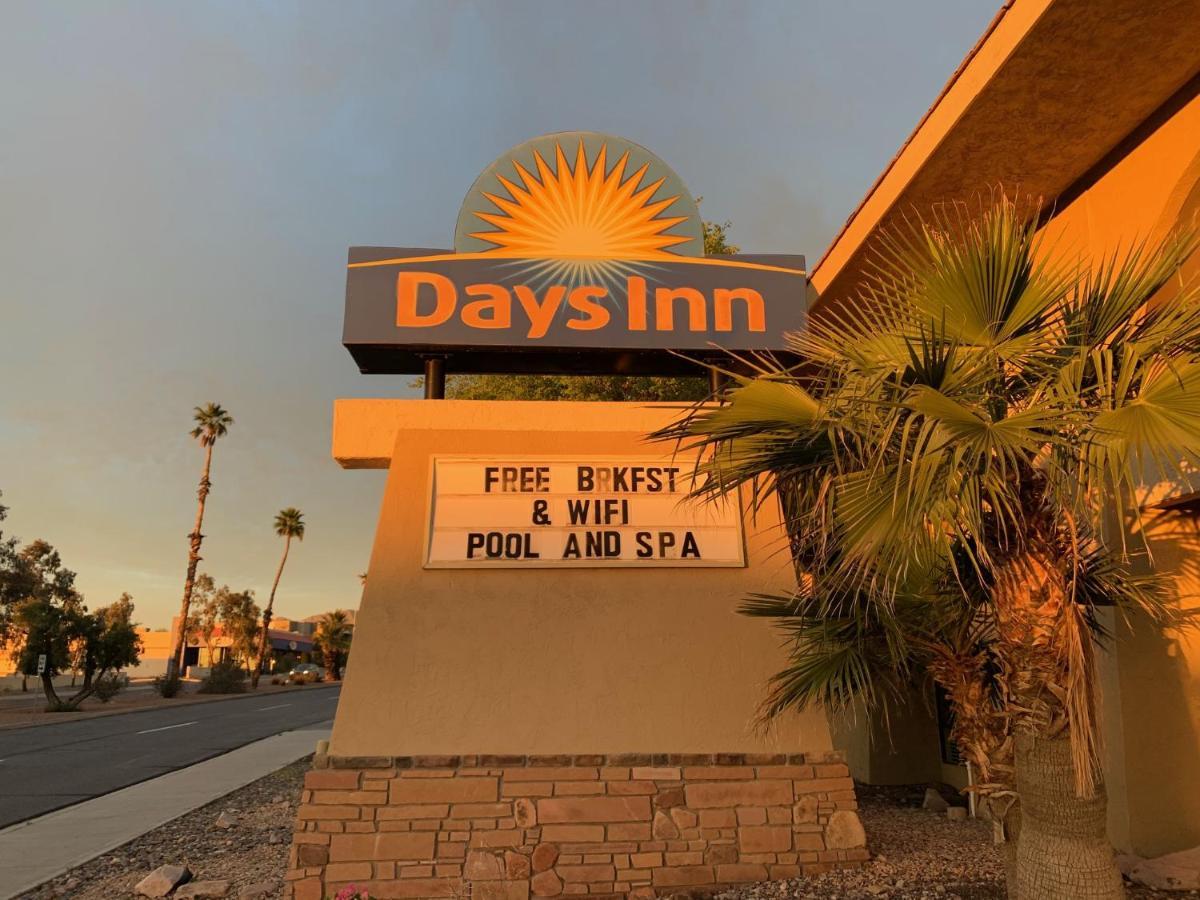 Days Inn By Wyndham Lake Havasu Lake Havasu City Exterior photo
