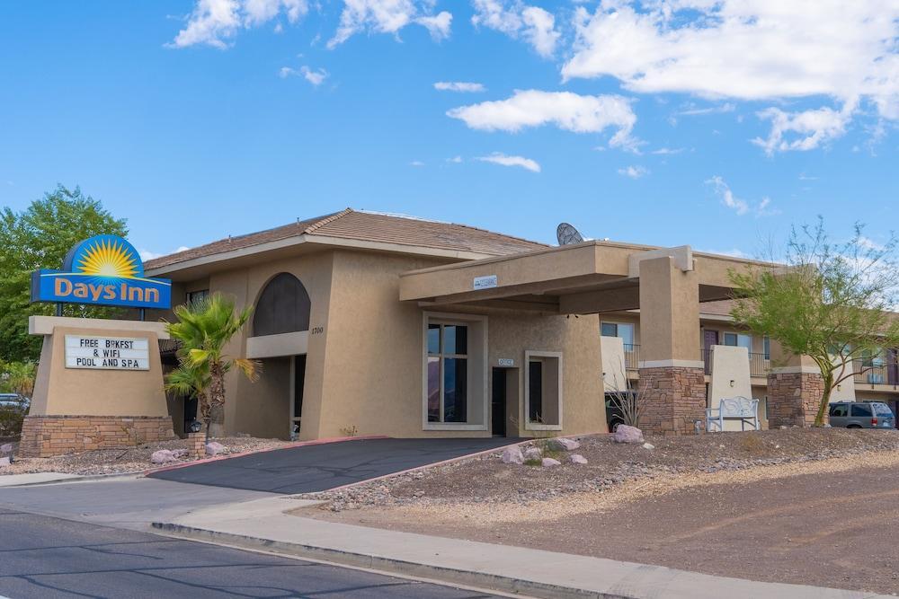 Days Inn By Wyndham Lake Havasu Lake Havasu City Exterior photo