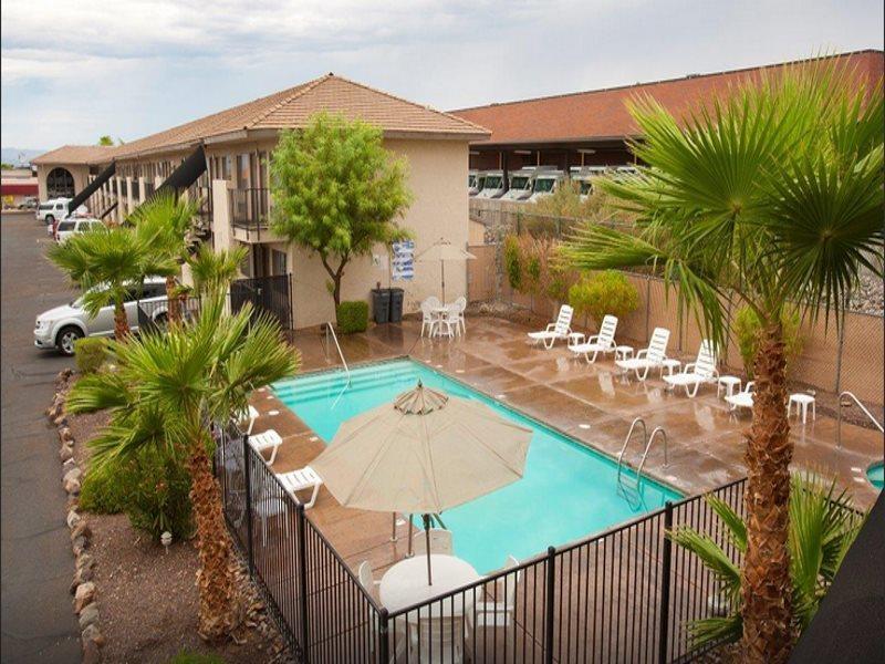 Days Inn By Wyndham Lake Havasu Lake Havasu City Exterior photo