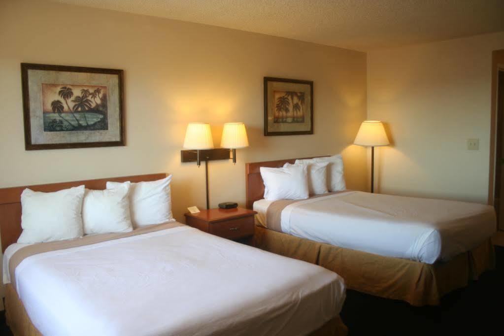 Days Inn By Wyndham Lake Havasu Lake Havasu City Exterior photo